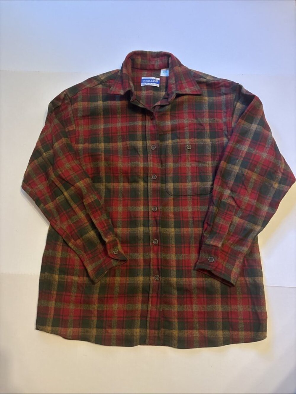 Vintage Pendleton Red plaid 100% Wool Knockabout Shirt Size Medium